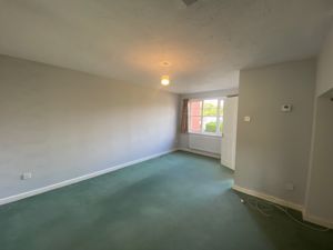 lounge 2- click for photo gallery